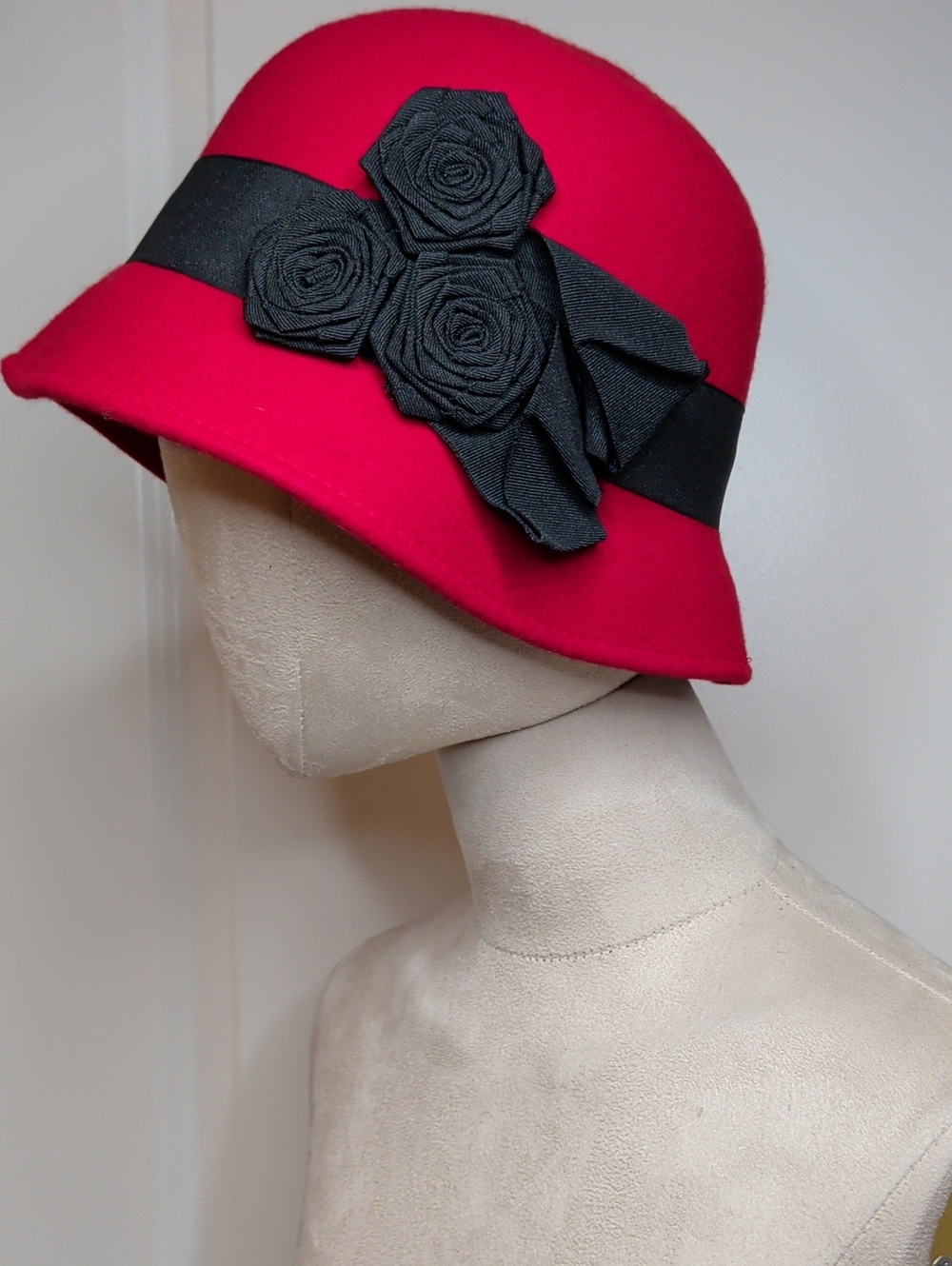 Vintage Red Wool Cloche Hat with Black Ribbon & Rosette Accent